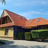 NA PREDAJ V KOMÁRNE PÄŤIZBOVÝ RODINNÝ DOM S PRÍJEMNOU ATMOSFÉROU