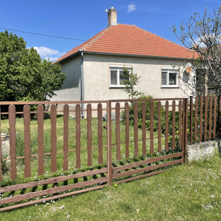 NA PREDAJ RODINNÝ DOM V OBCI ZEMIANSKA OLČA NA PREDAJ RODINNÝ DOM V OBCI ZEMIANSKA OLČA